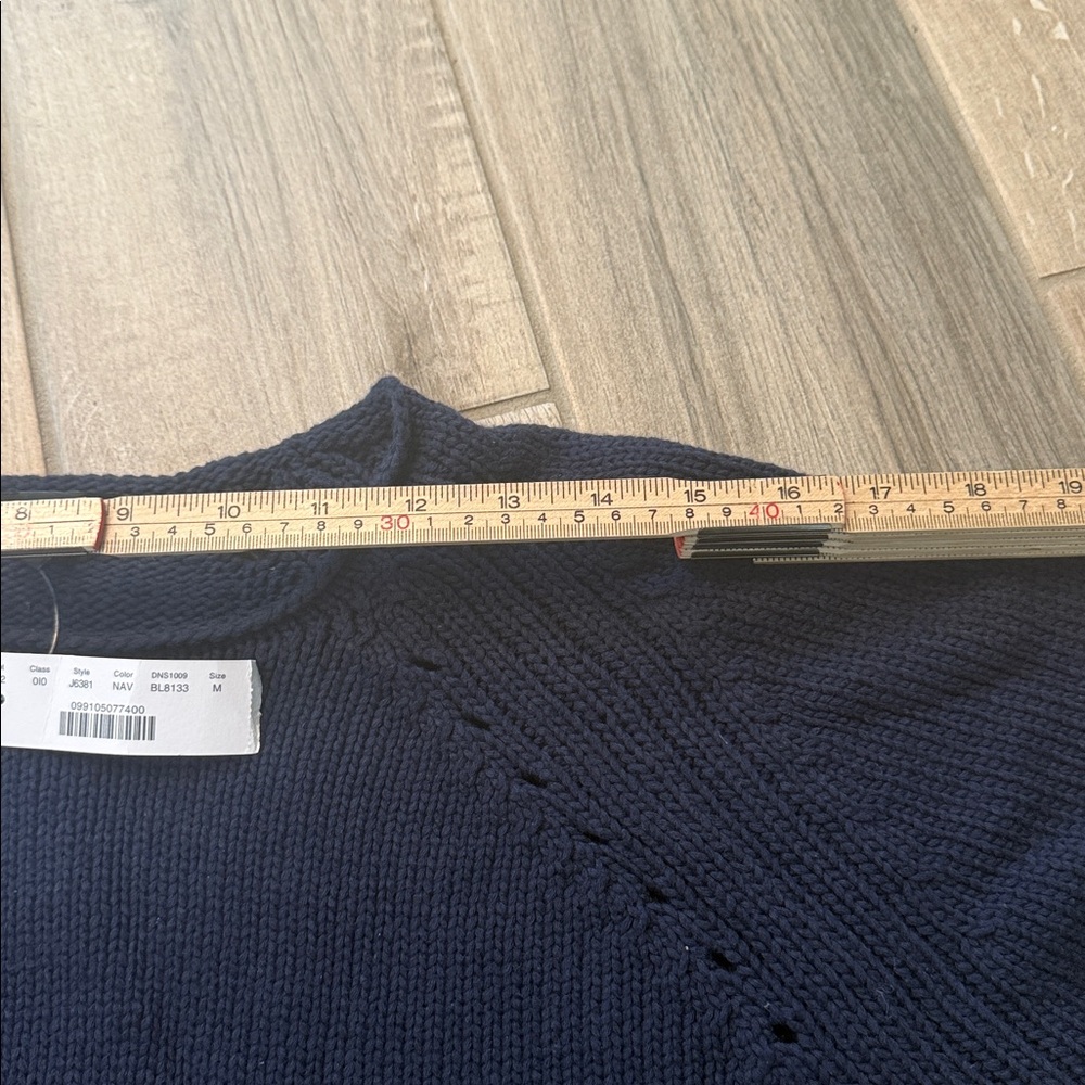 J Crew Woman's Sweater with pointelle stitching Sz Medium J6381 Navy NWT - Picture 8 of 11